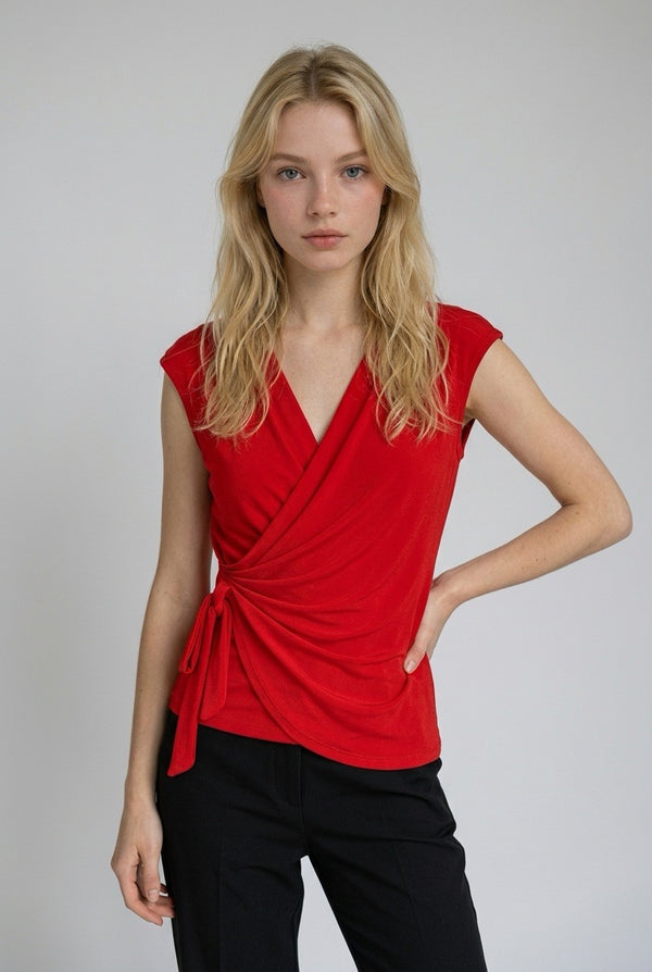 Blusa Nudo Cintura Roja