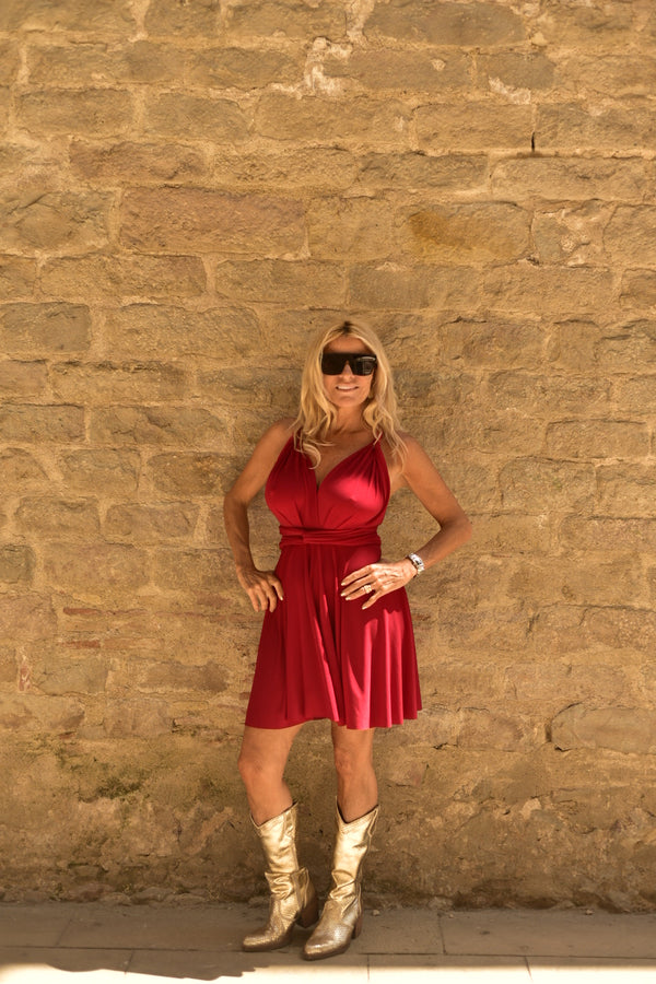 Vestido Multiposición Corto Cereza